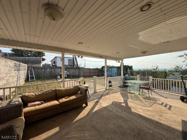 1433 68Th St, North Bergen Twp., NJ 07047