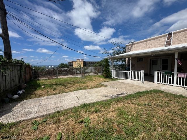 1433 68Th St, North Bergen Twp., NJ 07047