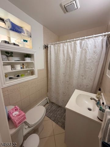 1433 68Th St, North Bergen Twp., NJ 07047