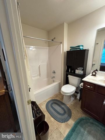50 BLOOMFIELD DR, Ephrata, PA 17522