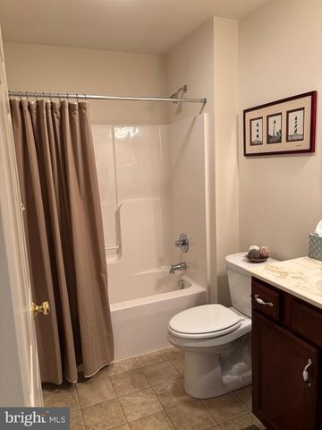 50 BLOOMFIELD DR, Ephrata, PA 17522
