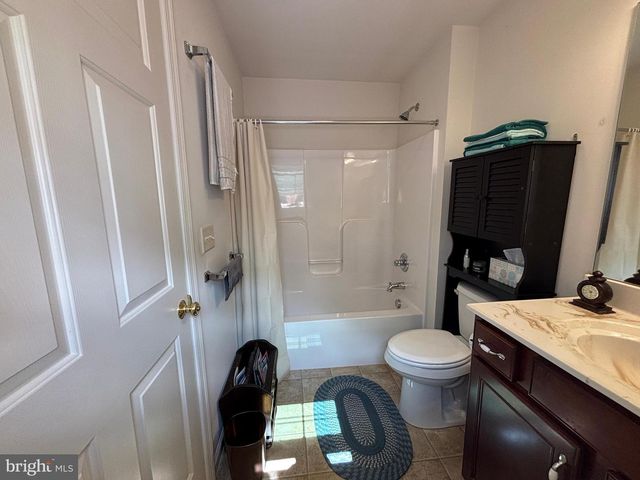 50 BLOOMFIELD DR, Ephrata, PA 17522