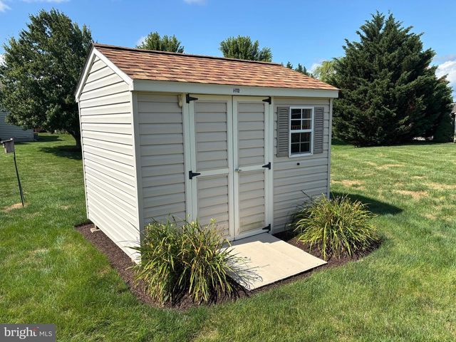 50 BLOOMFIELD DR, Ephrata, PA 17522