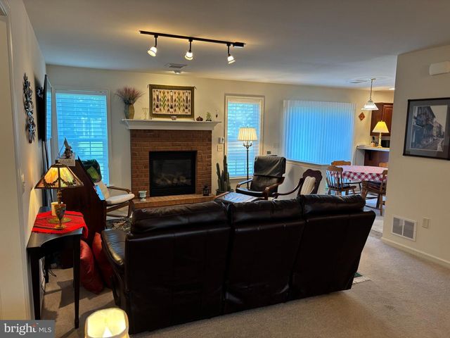 50 BLOOMFIELD DR, Ephrata, PA 17522