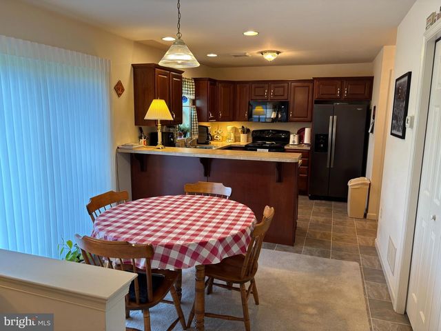 50 BLOOMFIELD DR, Ephrata, PA 17522