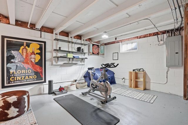 9155 W Park Hill AVENUE, Milwaukee, WI 53226
