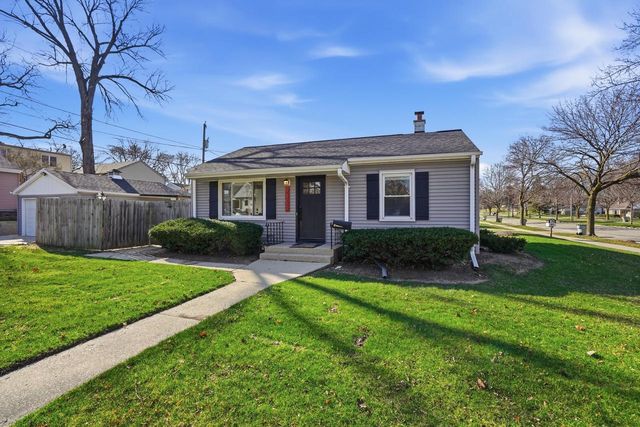 9155 W Park Hill AVENUE, Milwaukee, WI 53226