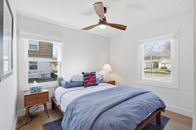 9155 W Park Hill AVENUE, Milwaukee, WI 53226