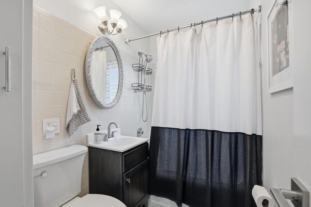 9155 W Park Hill AVENUE, Milwaukee, WI 53226
