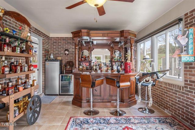 109 Valmar Road, Unicoi, TN 37692