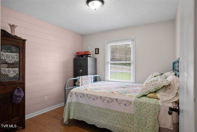 109 Valmar Road, Unicoi, TN 37692