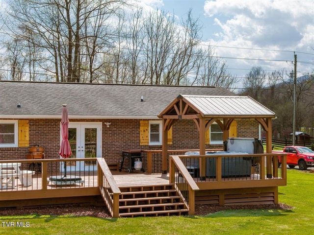 109 Valmar Road, Unicoi, TN 37692