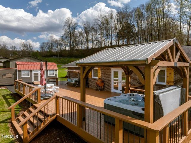 109 Valmar Road, Unicoi, TN 37692