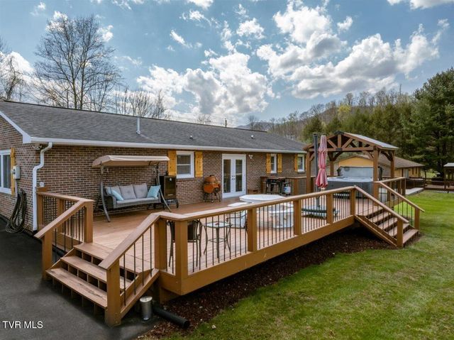109 Valmar Road, Unicoi, TN 37692
