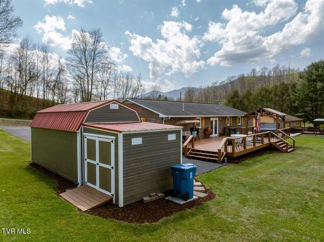 109 Valmar Road, Unicoi, TN 37692