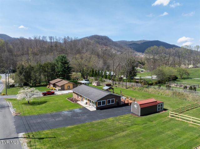 109 Valmar Road, Unicoi, TN 37692