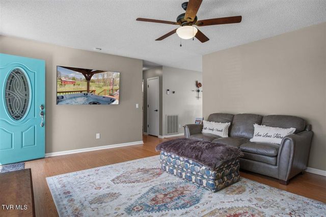 109 Valmar Road, Unicoi, TN 37692