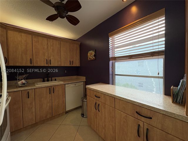 368 Burgundy H 368, Delray Beach, FL 33484