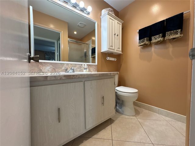 368 Burgundy H 368, Delray Beach, FL 33484