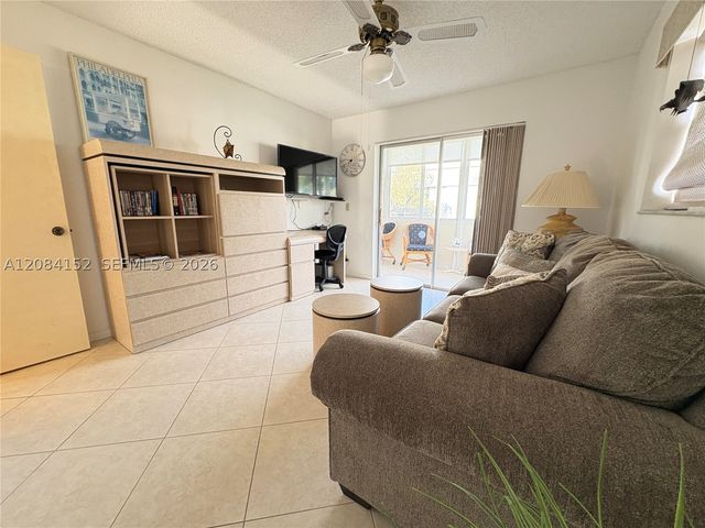 368 Burgundy H 368, Delray Beach, FL 33484