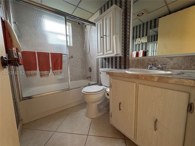 368 Burgundy H 368, Delray Beach, FL 33484