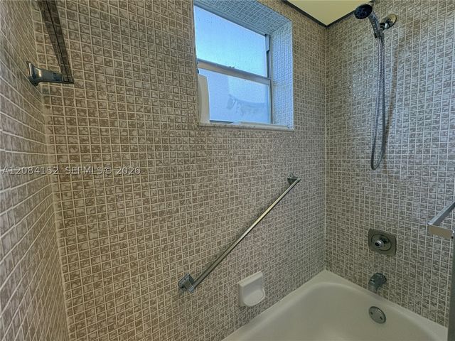 368 Burgundy H 368, Delray Beach, FL 33484