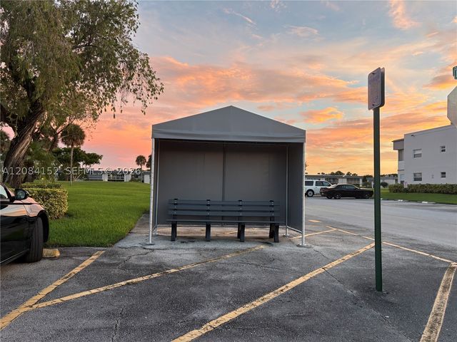 368 Burgundy H 368, Delray Beach, FL 33484