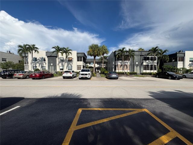 368 Burgundy H 368, Delray Beach, FL 33484