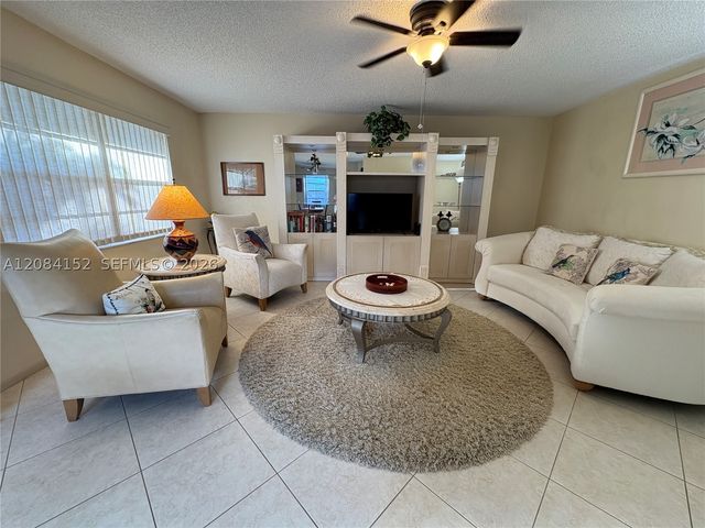 368 Burgundy H 368, Delray Beach, FL 33484