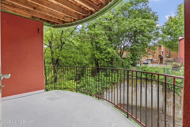 2411 Brownsboro Rd 302, Louisville, KY 40206