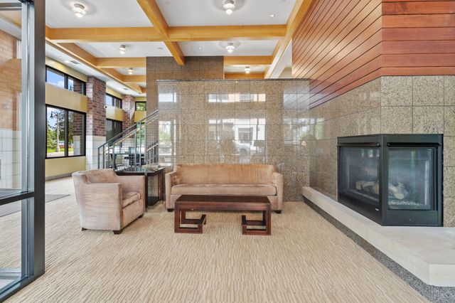 4525 Park Commons Drive 201, Minneapolis, MN 55416