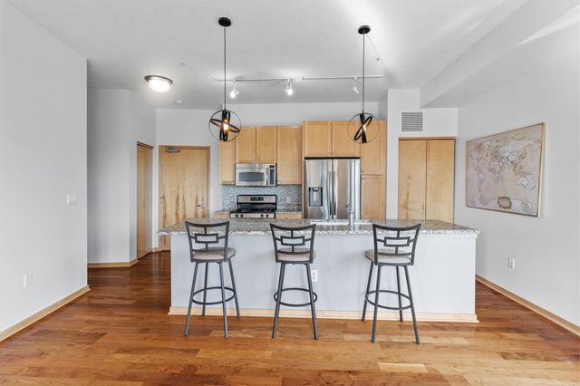 4525 Park Commons Drive 201, Minneapolis, MN 55416