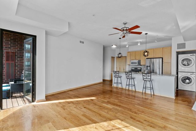 4525 Park Commons Drive 201, Minneapolis, MN 55416