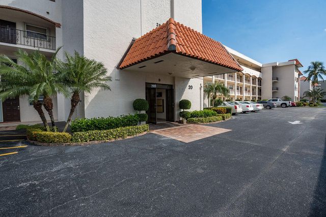 20 Yacht Club Drive 107, North Palm Beach, FL 33408