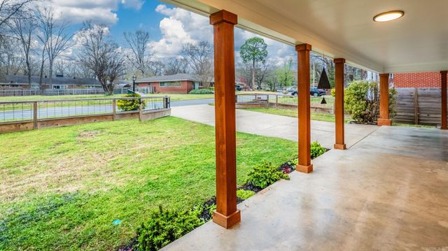 7217 APACHE Road, Little Rock, AR 72205