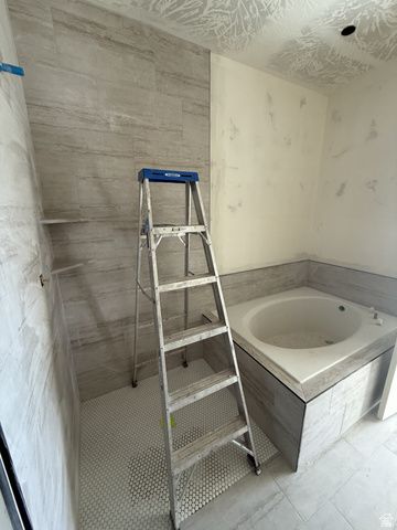 5318 S SHOREBREAK DR, Washington, UT 84780