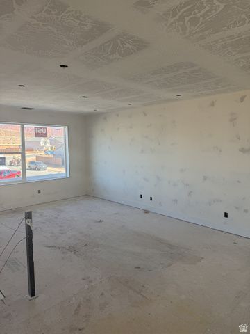 5318 S SHOREBREAK DR, Washington, UT 84780