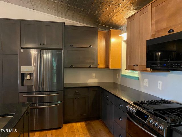 1970 Michael Drive, Johnson City, TN 37604