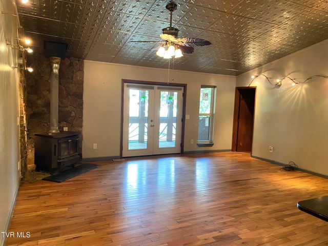 1970 Michael Drive, Johnson City, TN 37604