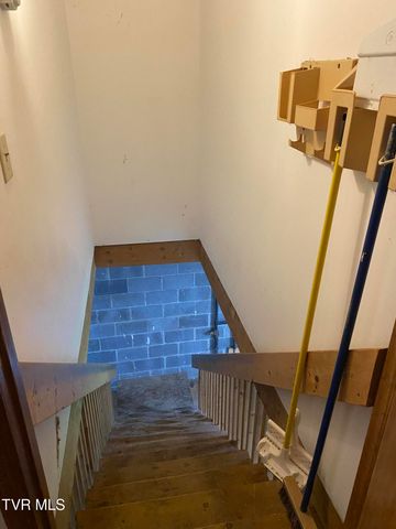 1970 Michael Drive, Johnson City, TN 37604