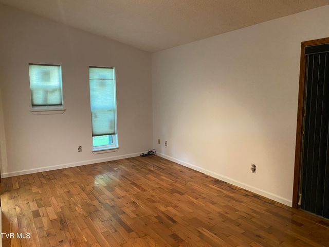 1970 Michael Drive, Johnson City, TN 37604