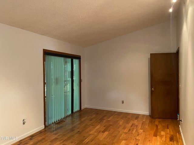 1970 Michael Drive, Johnson City, TN 37604