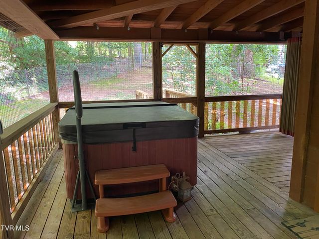 1970 Michael Drive, Johnson City, TN 37604