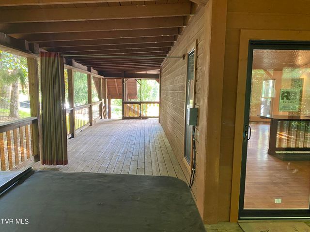 1970 Michael Drive, Johnson City, TN 37604
