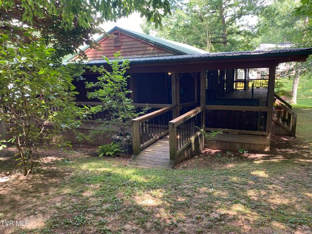 1970 Michael Drive, Johnson City, TN 37604