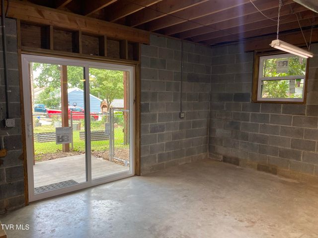 1970 Michael Drive, Johnson City, TN 37604