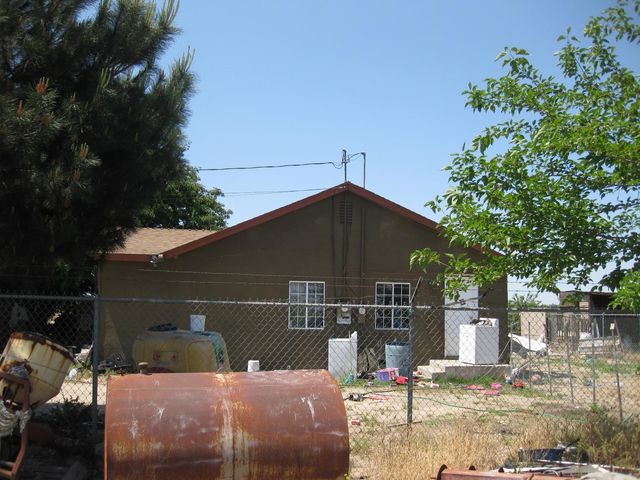 2738 E Rose Avenue, Fresno, CA 93725