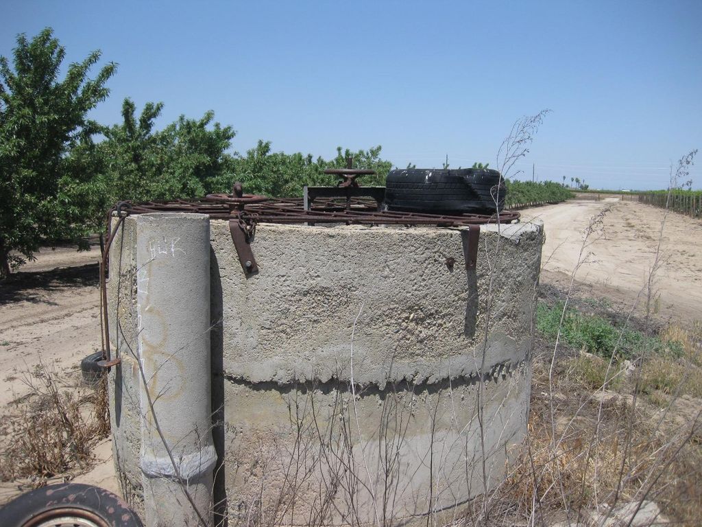 Image 8 of property listing at 2738 E Rose Avenue, Fresno, CA 93725