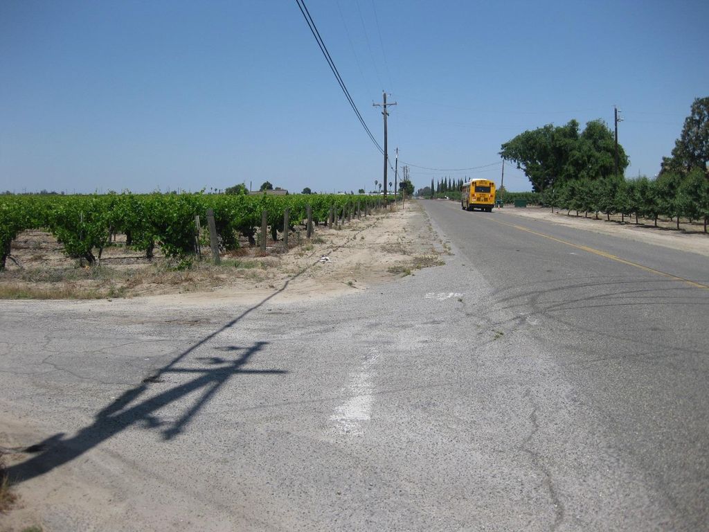 Image 9 of property listing at 2738 E Rose Avenue, Fresno, CA 93725