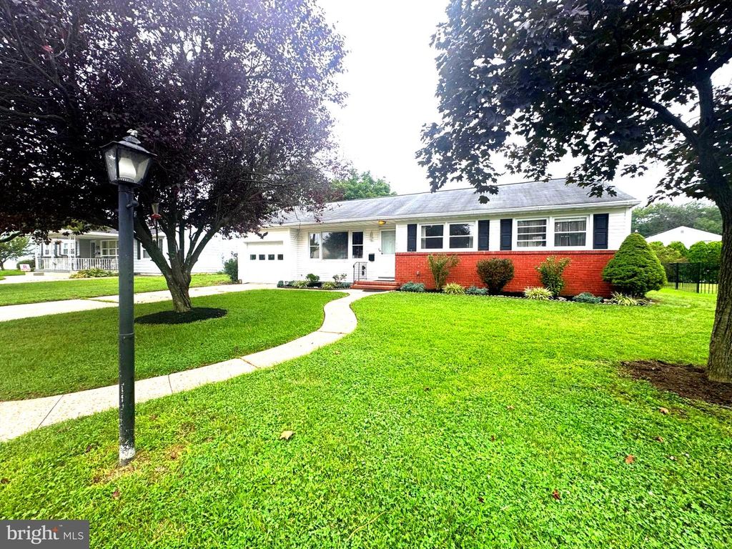 538 FORDHAM AVE, BURLINGTON, NJ 08016 — exterior